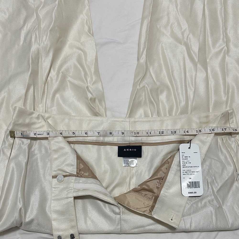Akris Cream High-Waist Pleated Silk Pants - Picture 6 of 12